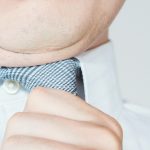 男の二重あご