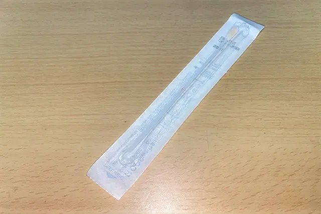 唾液採取用のブラシ
