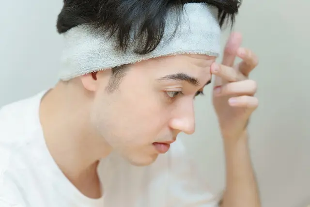 眉のチェック