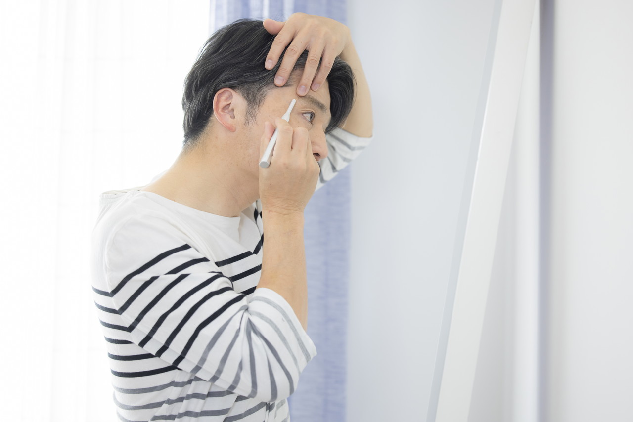 代官山・中目黒・恵比寿のメンズ眉毛サロンで、スーツの説得力は変わりますか？